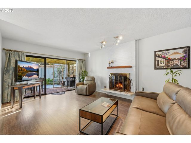 4230 Ne 125TH Pl, Portland, OR 97230