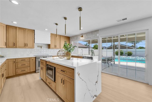 944 East Bastanchury Road, Placentia, CA 92870