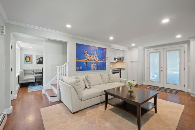 29 Robert Street, Wakefield, MA 01880