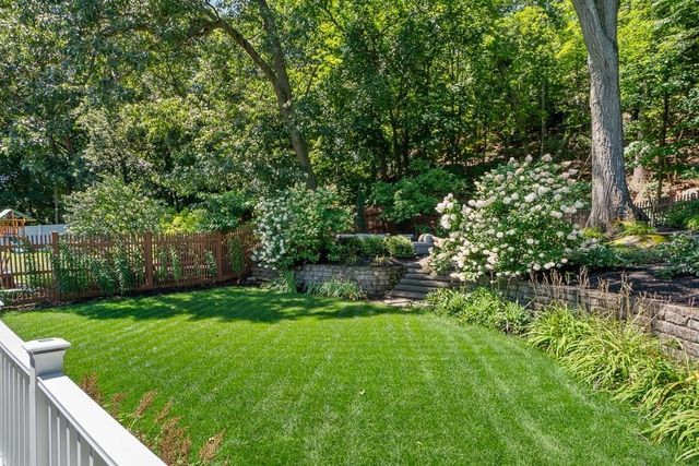 29 Robert Street, Wakefield, MA 01880