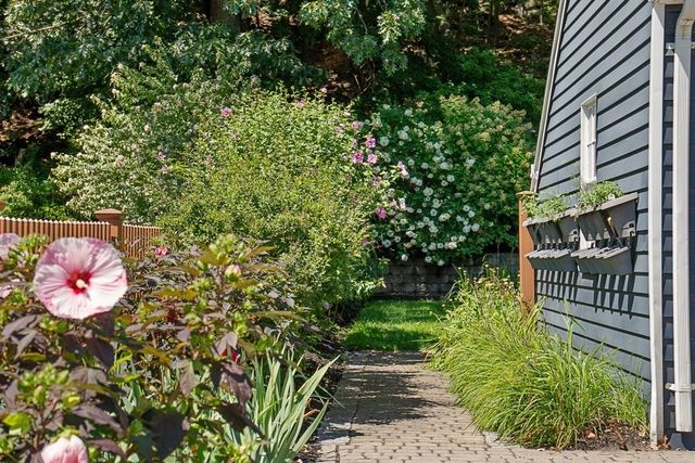 29 Robert Street, Wakefield, MA 01880