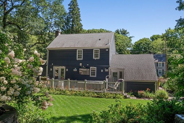29 Robert Street, Wakefield, MA 01880