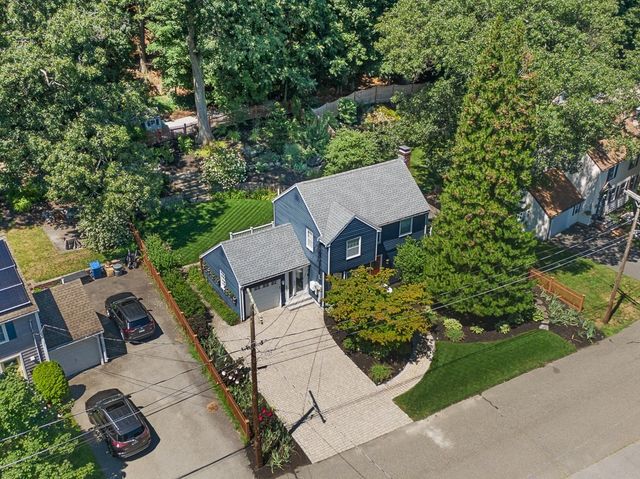 29 Robert Street, Wakefield, MA 01880