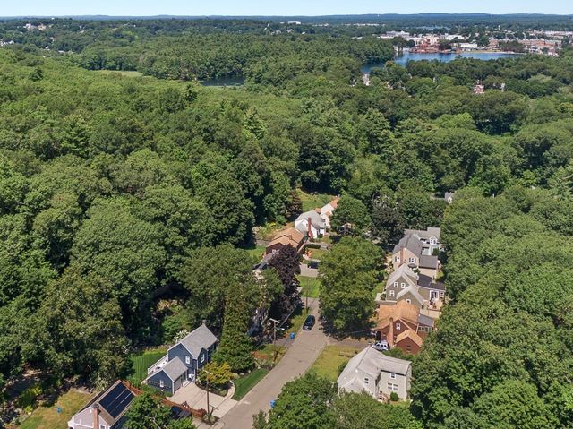 29 Robert Street, Wakefield, MA 01880