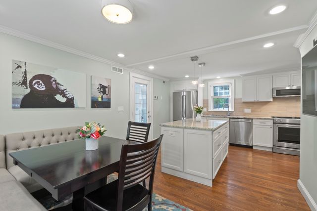 29 Robert Street, Wakefield, MA 01880