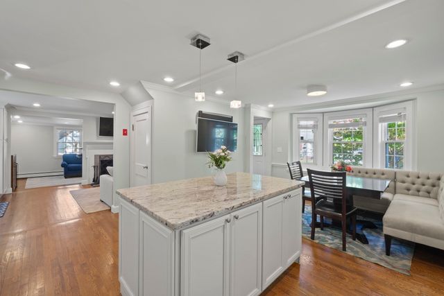 29 Robert Street, Wakefield, MA 01880
