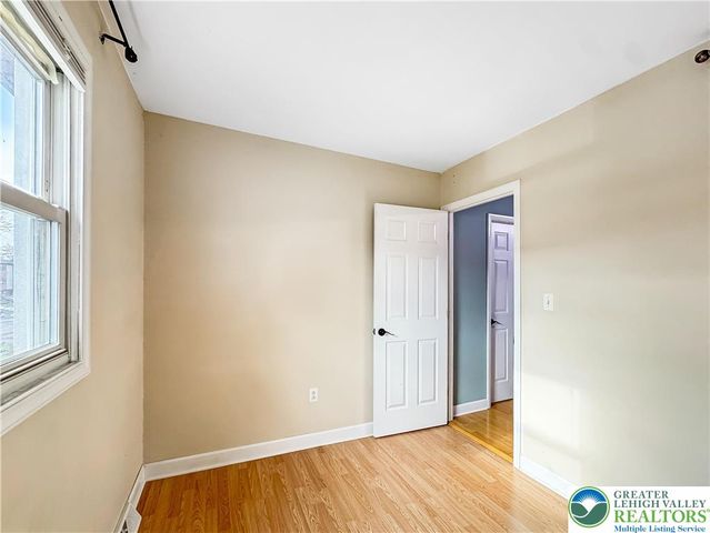 135 High Point Lane, Easton, PA 18042