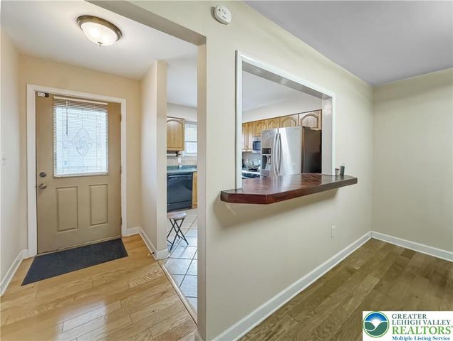 135 High Point Lane, Easton, PA 18042