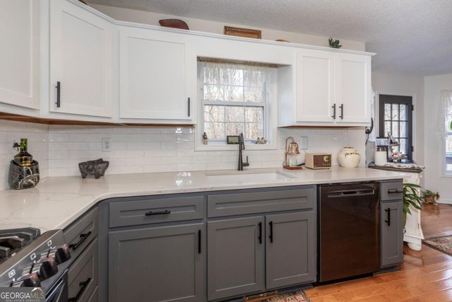 804 Kensington Court, Canton, GA 30114