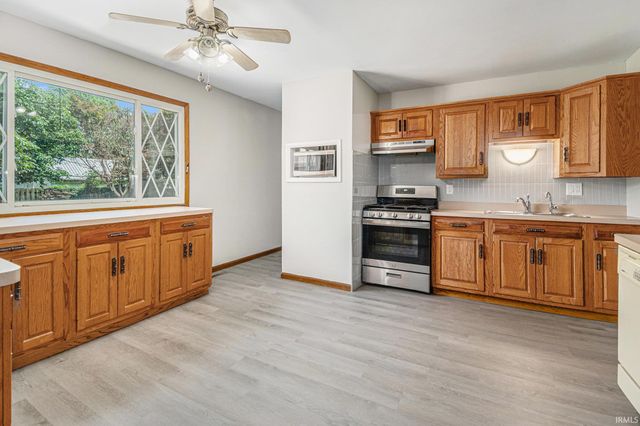 508 Lura Circle, Milford, IN 46542