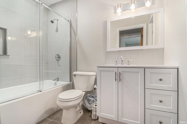 508 Lura Circle, Milford, IN 46542