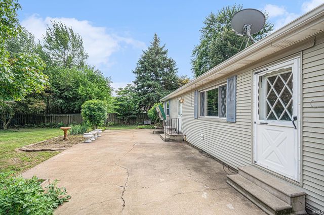 508 Lura Circle, Milford, IN 46542