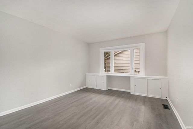 508 Lura Circle, Milford, IN 46542