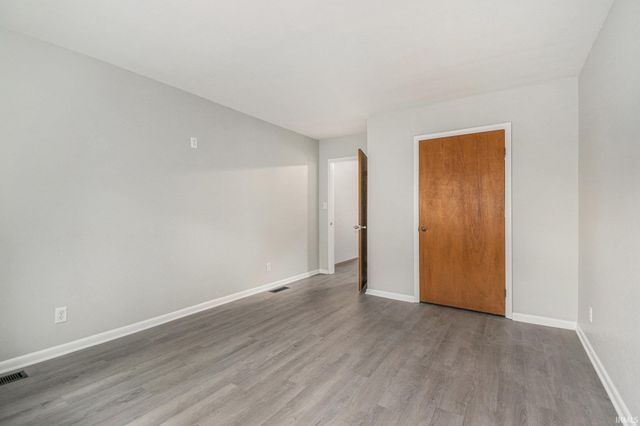 508 Lura Circle, Milford, IN 46542