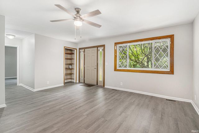 508 Lura Circle, Milford, IN 46542