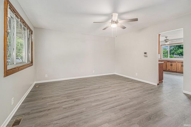 508 Lura Circle, Milford, IN 46542