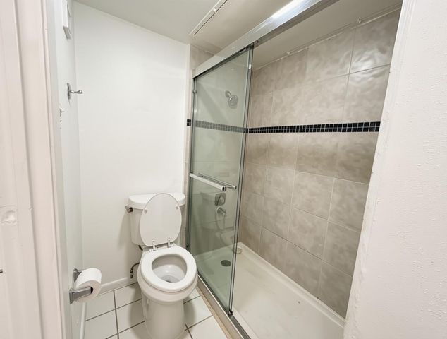 3015 Walnut Bend Ln apt 26, Houston, TX 77042