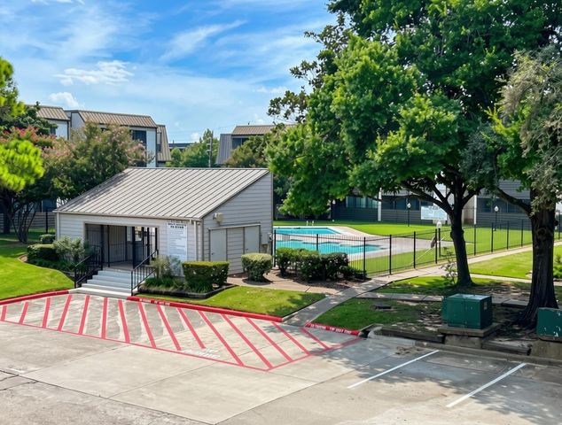 3015 Walnut Bend Ln apt 26, Houston, TX 77042