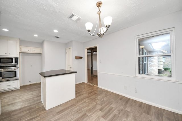 12907 Rolling Valley Drive, Cypress, TX 77429