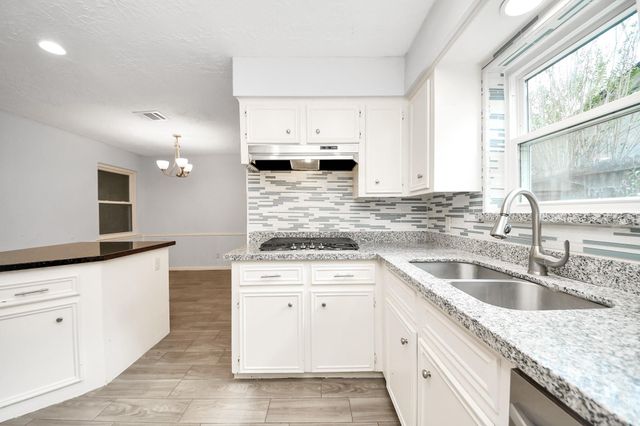 12907 Rolling Valley Drive, Cypress, TX 77429