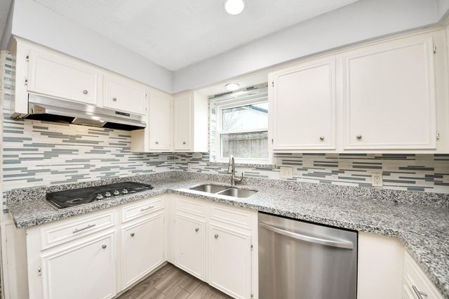 12907 Rolling Valley Drive, Cypress, TX 77429