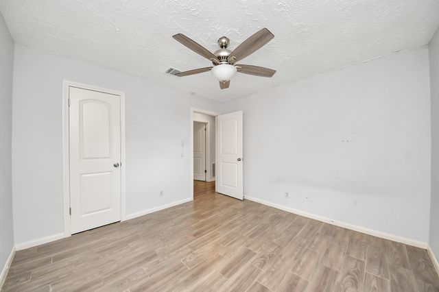 12907 Rolling Valley Drive, Cypress, TX 77429