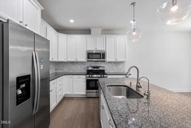 205 Castien Cove Place, Apex, NC 27539