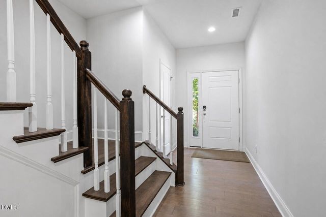 205 Castien Cove Place, Apex, NC 27539