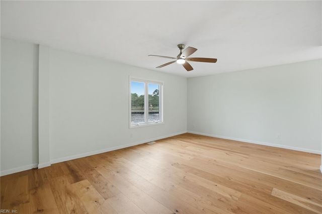 143 Harbor Watch DR, Chesapeake, VA 23320