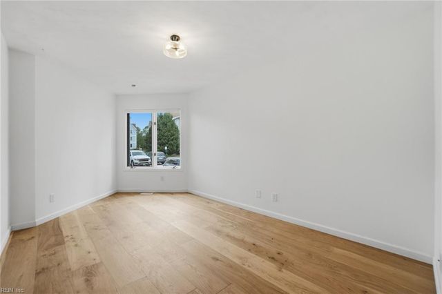 143 Harbor Watch DR, Chesapeake, VA 23320