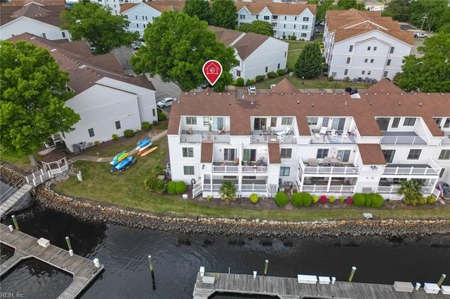 143 Harbor Watch DR, Chesapeake, VA 23320