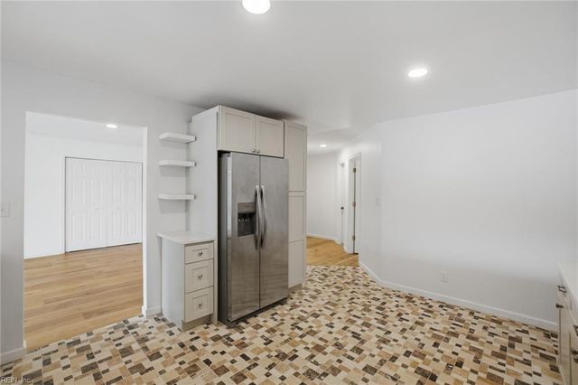 143 Harbor Watch DR, Chesapeake, VA 23320