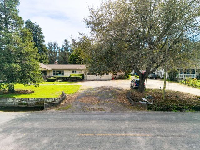 410 E Railroad Ave, Cotati, CA 94931