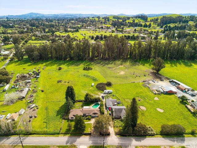 410 E Railroad Ave, Cotati, CA 94931