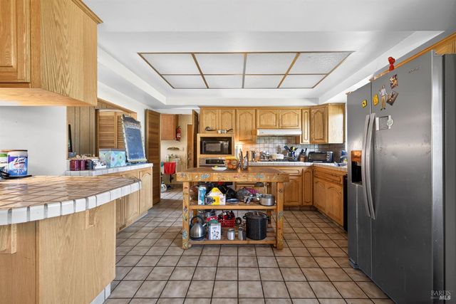 410 E Railroad Ave, Cotati, CA 94931