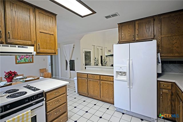 240 Oak Court, New Braunfels, TX 78132