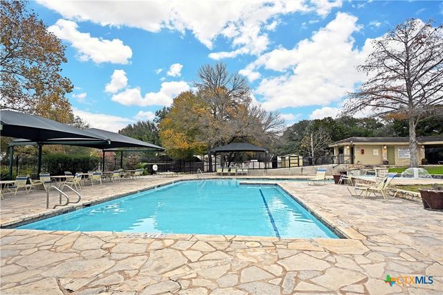 240 Oak Court, New Braunfels, TX 78132