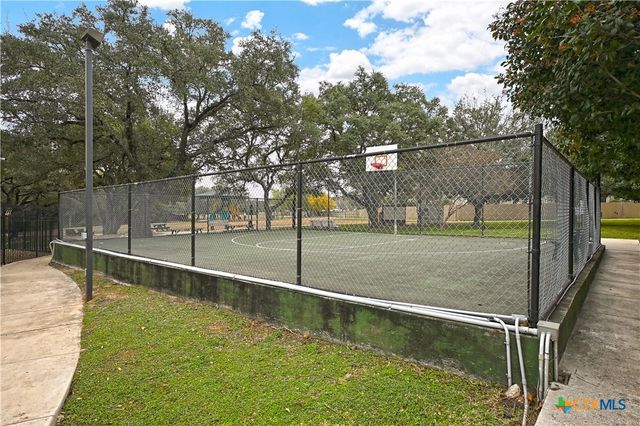 240 Oak Court, New Braunfels, TX 78132