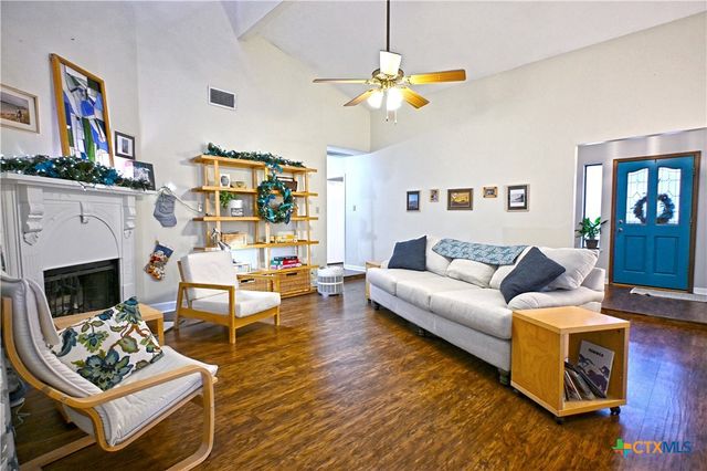 240 Oak Court, New Braunfels, TX 78132