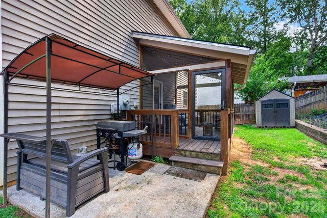 47 Royal Oaks Road, Arden, NC 28704