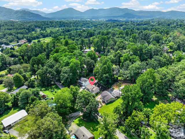 47 Royal Oaks Road, Arden, NC 28704