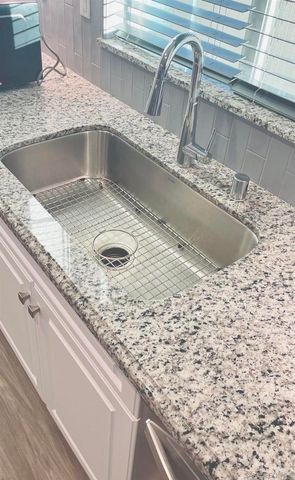 9605 Mondrian Ln, Riverside, CA 92508