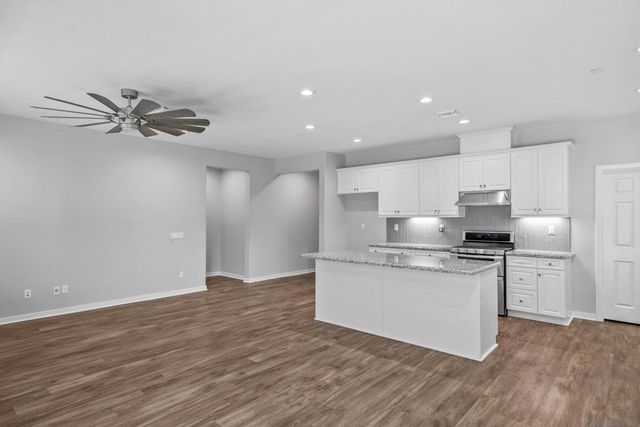 9605 Mondrian Ln, Riverside, CA 92508