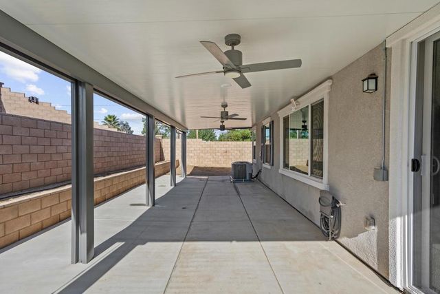 9605 Mondrian Ln, Riverside, CA 92508