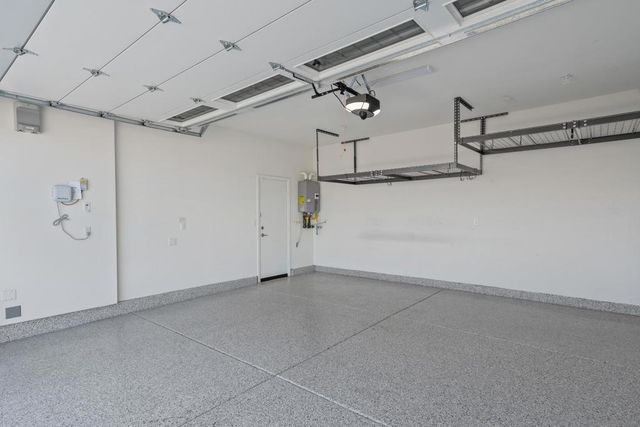 9605 Mondrian Ln, Riverside, CA 92508