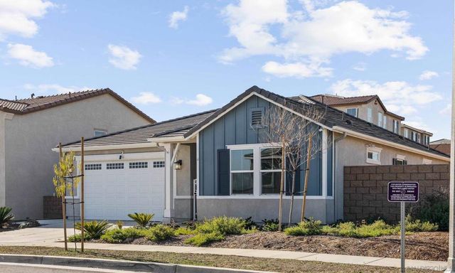9605 Mondrian Ln, Riverside, CA 92508