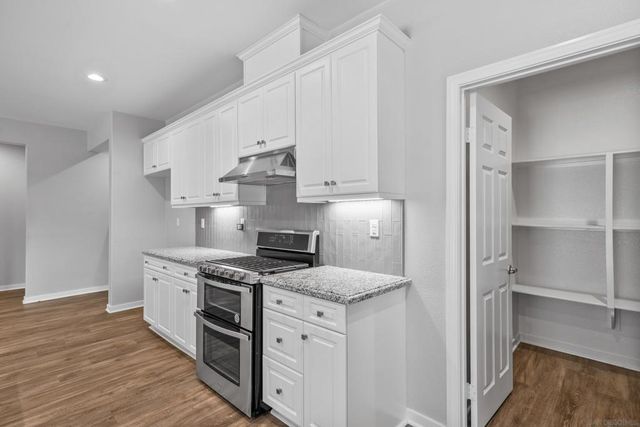 9605 Mondrian Ln, Riverside, CA 92508