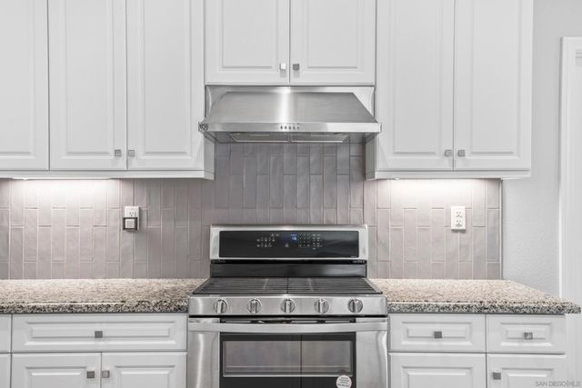 9605 Mondrian Ln, Riverside, CA 92508