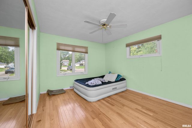 2586 E GEORGE WASHINGTON Boulevard, Davenport, IA 52803