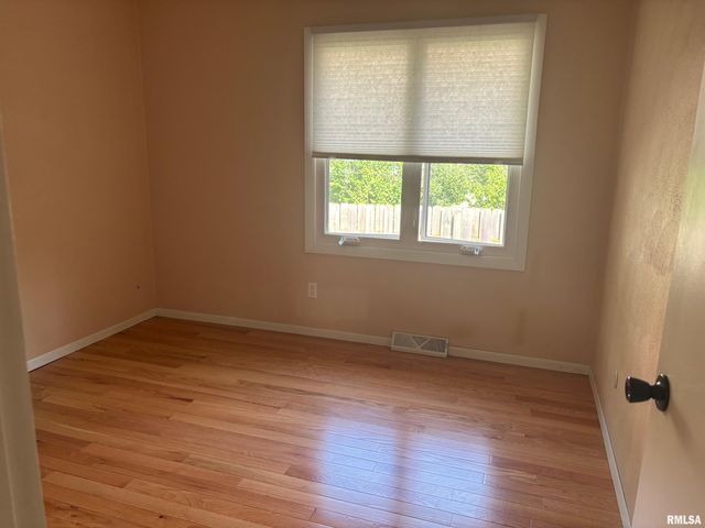 2586 E GEORGE WASHINGTON Boulevard, Davenport, IA 52803